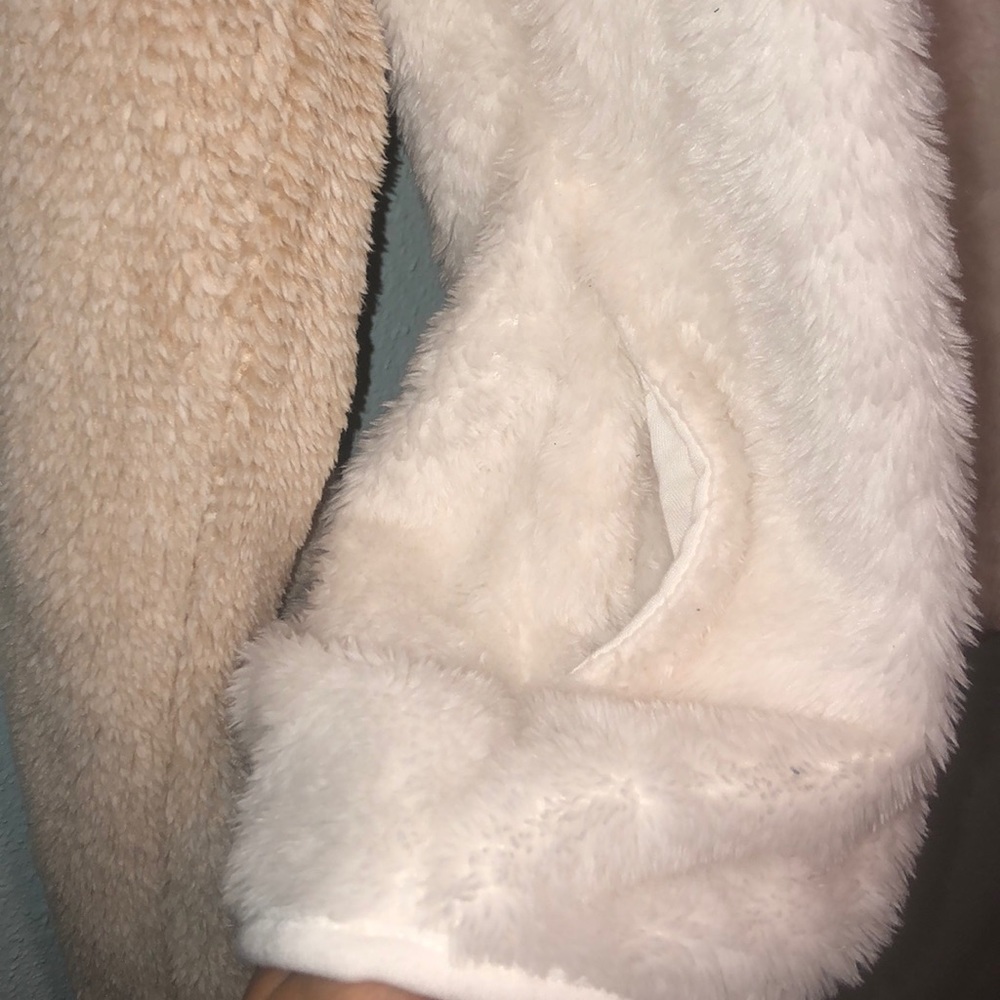 Fuzzy W Pullover - image 2